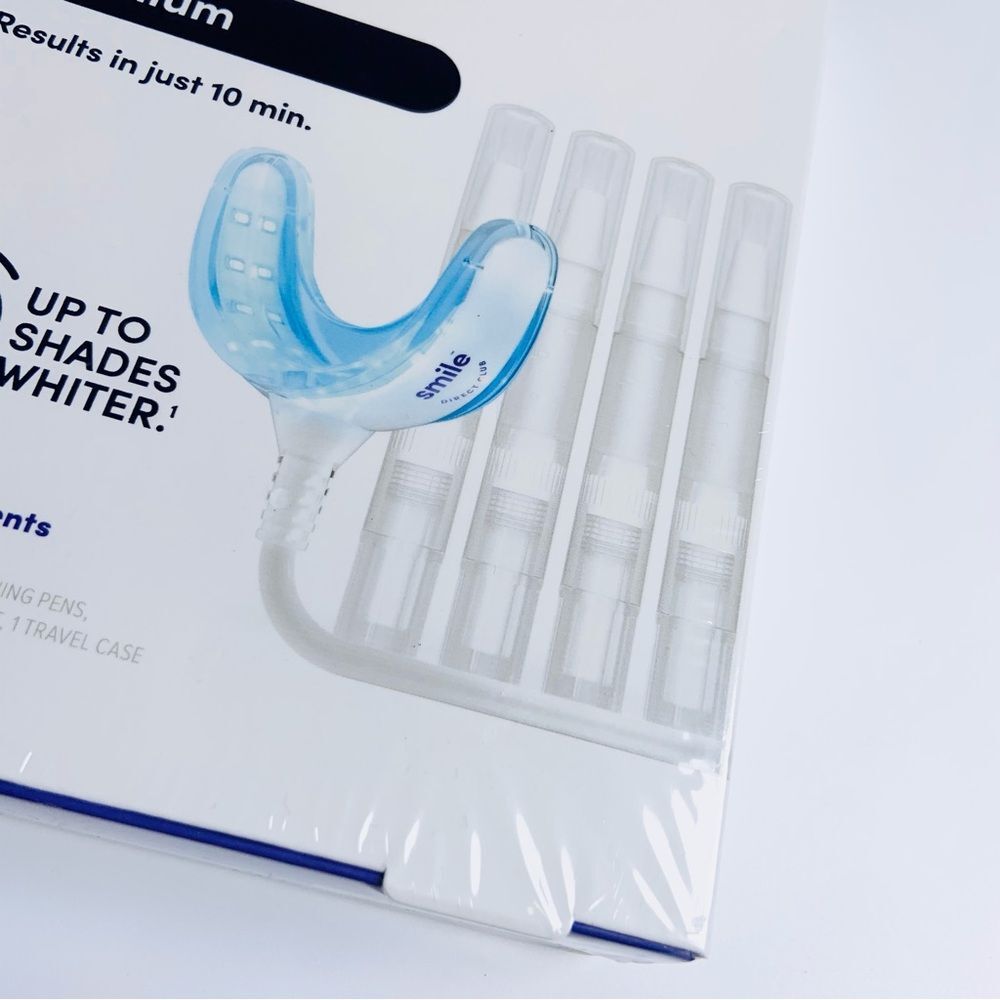 Smile Direct Club Teeth Whitening Gel Kit 4 Applicators LED Light & Case NEW